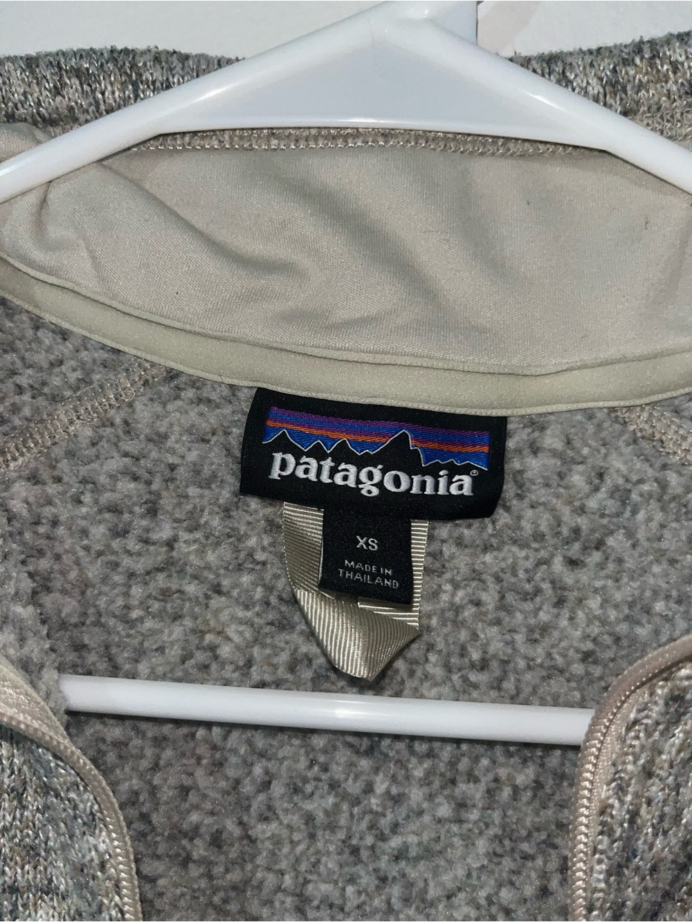 Patagonia Light Gray Half-Zip Fleece Pullover Size XS - Picture 3 of 5